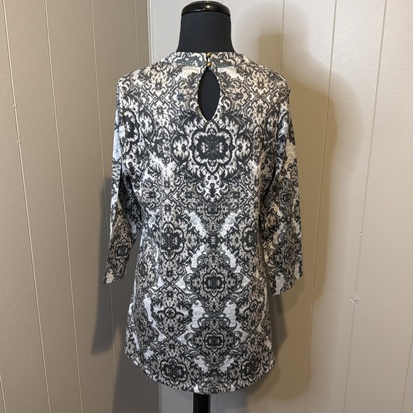 NWT Style & Co. Women’s Small Long Sleeve Chest Cutout Back Slit and Button - Picture 4 of 8